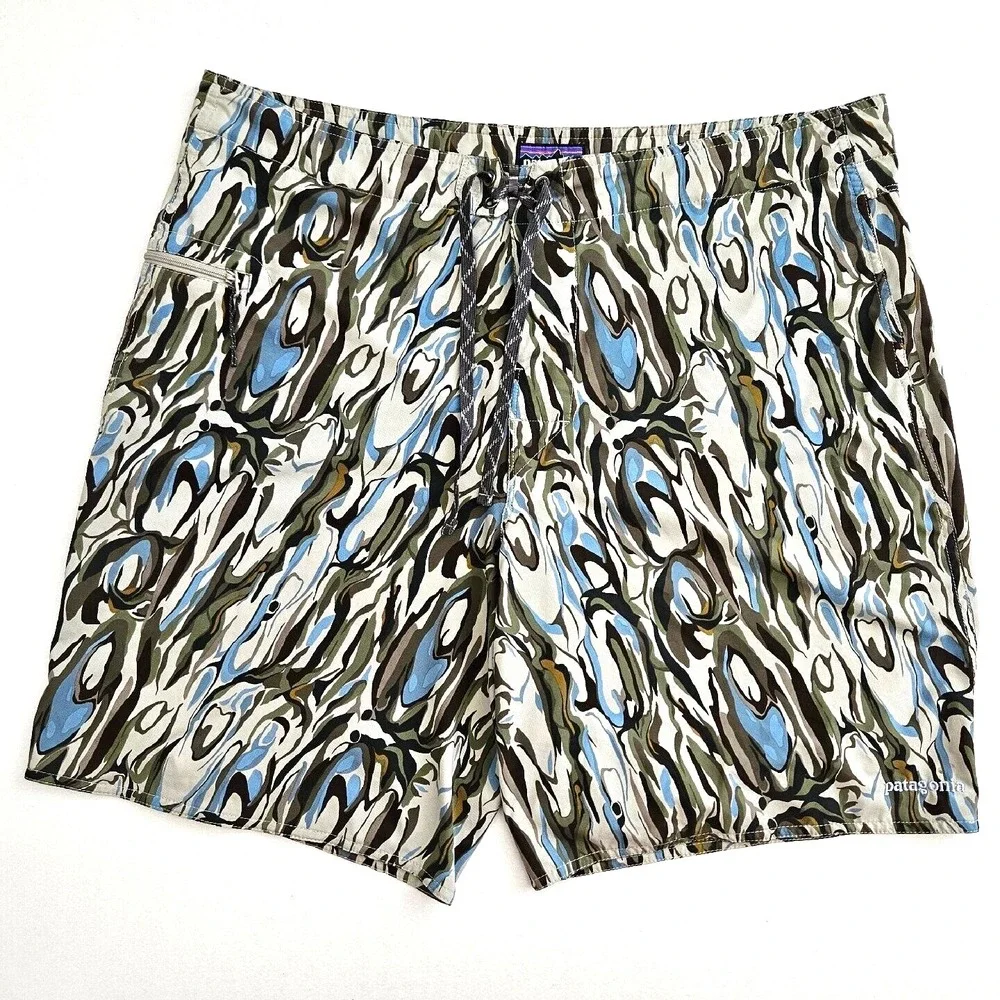 Patagonia Men's 38 Blue Green Wavefarer Boardshorts Fitz Roy Trunks Camo Shorts‎